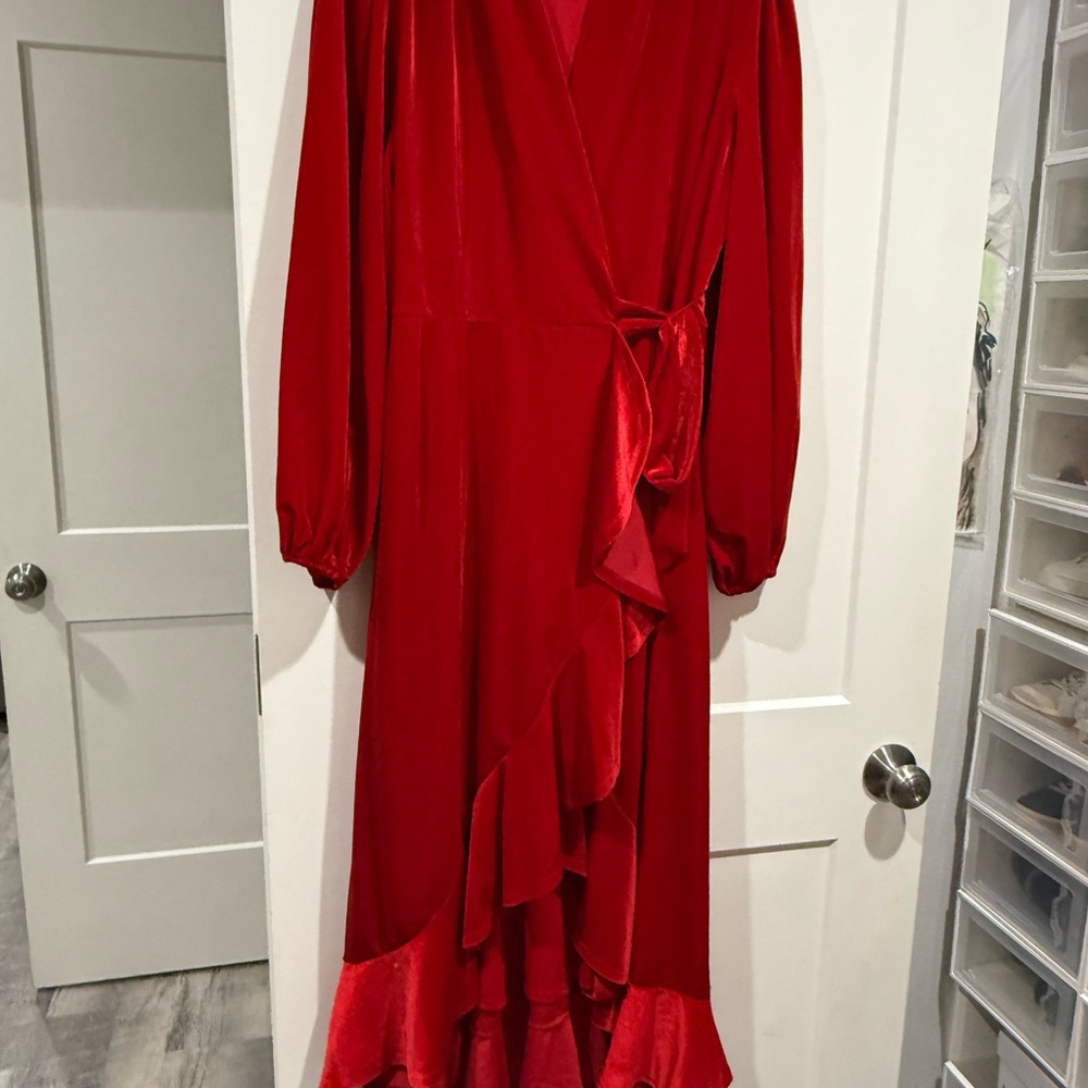Gibson Latimer Red Wrap Ruffle Long-Sleeve Dress